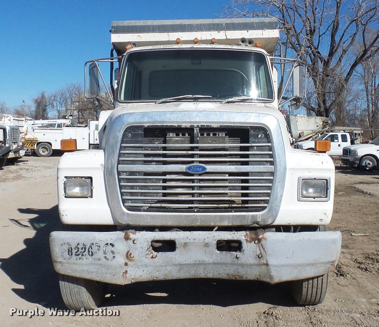 image for item DA4023 1992 Ford LT8000 dump truck