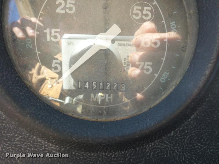 image for item DA4023 1992 Ford LT8000 dump truck