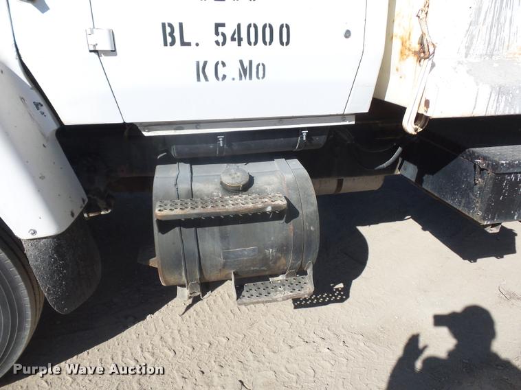 image for item DA4027 1985 Ford LT8000 dump truck