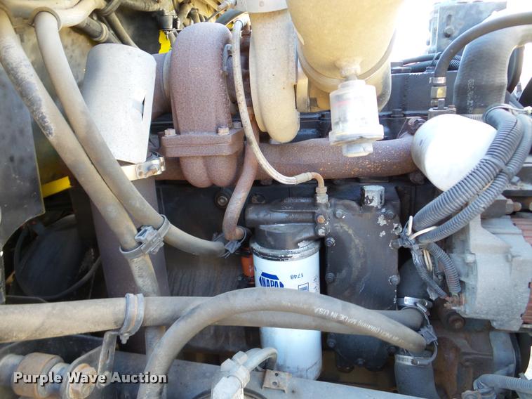 image for item DA7360 1995 Freightliner FL70 flatbed truck