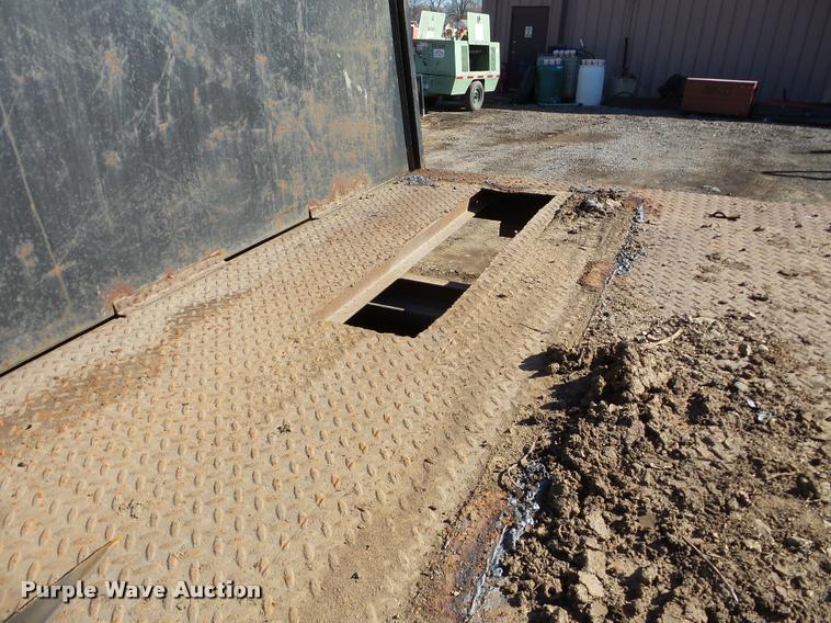 image for item DA7360 1995 Freightliner FL70 flatbed truck