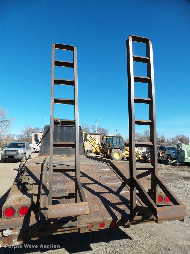 image for item DA7360 1995 Freightliner FL70 flatbed truck