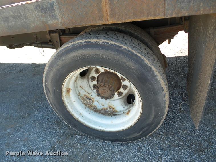 image for item DA7360 1995 Freightliner FL70 flatbed truck