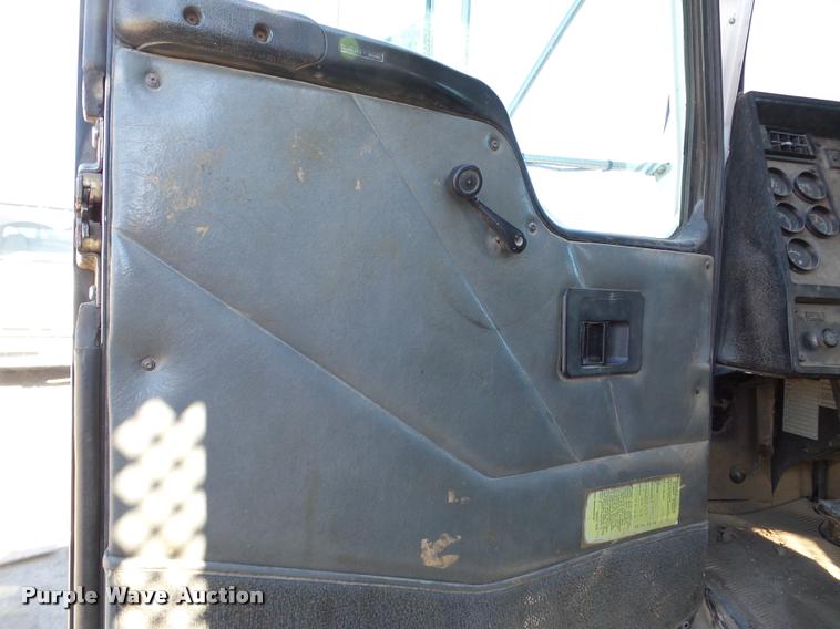 image for item DA7362 1998 Kenworth T300 flatbed dump truck