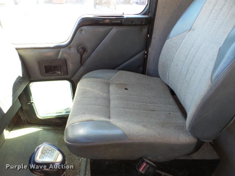 image for item DA7362 1998 Kenworth T300 flatbed dump truck