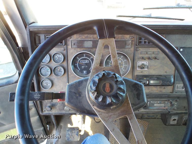 image for item DA7362 1998 Kenworth T300 flatbed dump truck