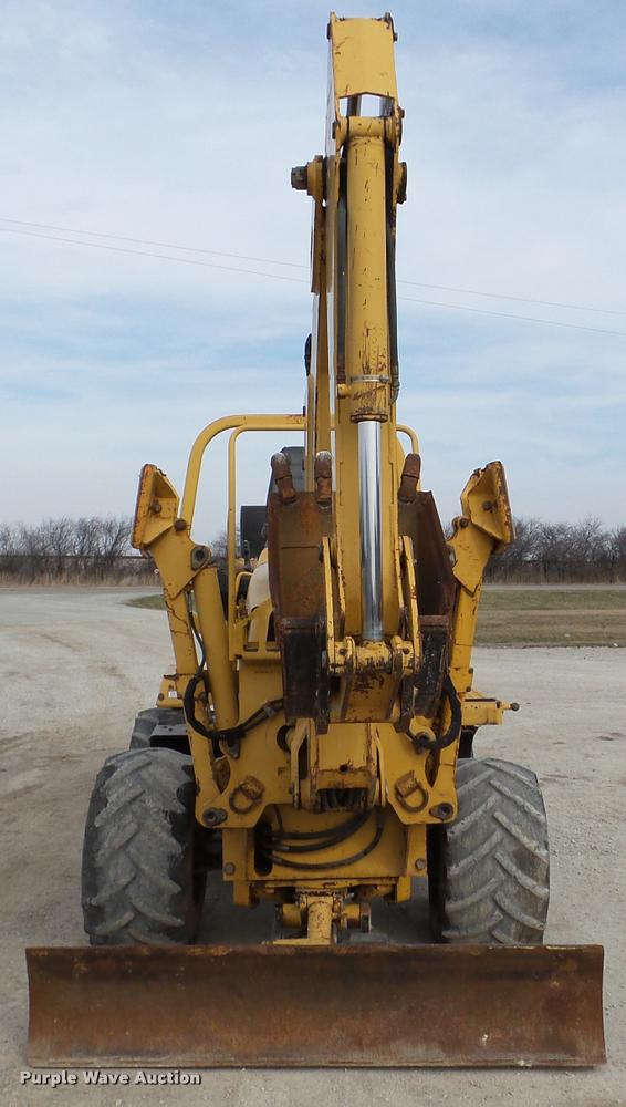 image for item DA7364 2000 Vermeer RT700 trencher