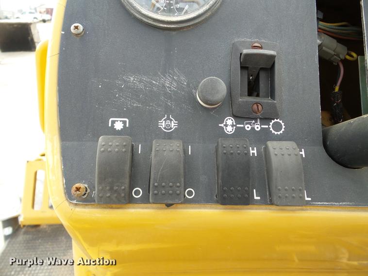 image for item DA7364 2000 Vermeer RT700 trencher