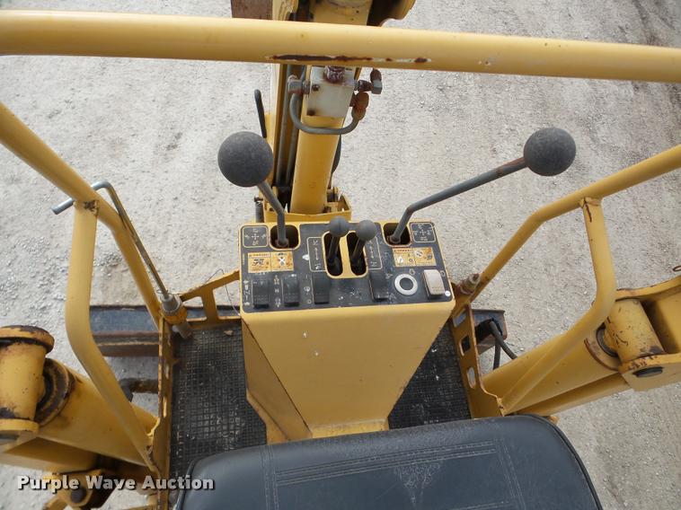 image for item DA7364 2000 Vermeer RT700 trencher