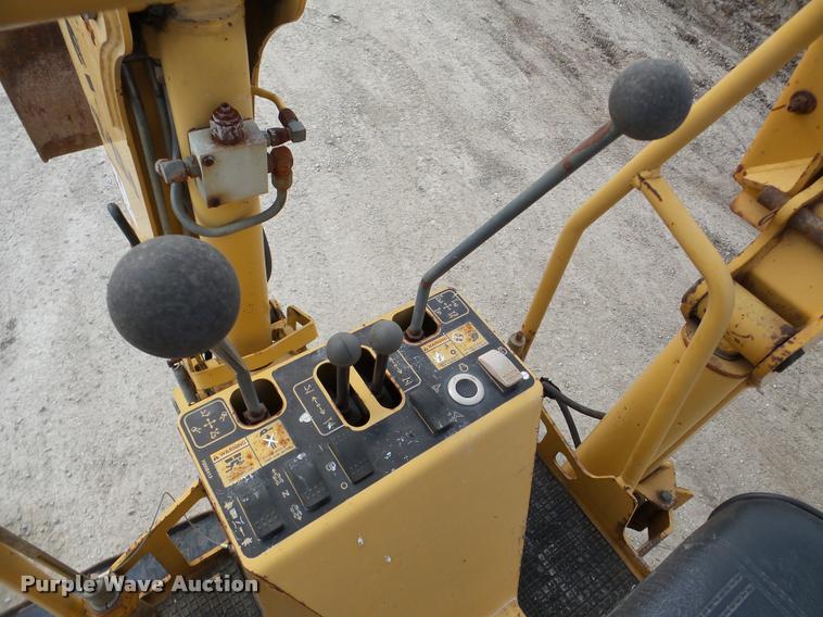 image for item DA7364 2000 Vermeer RT700 trencher