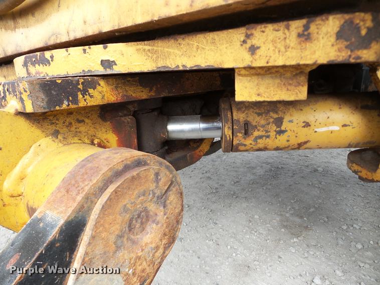 image for item DA7364 2000 Vermeer RT700 trencher