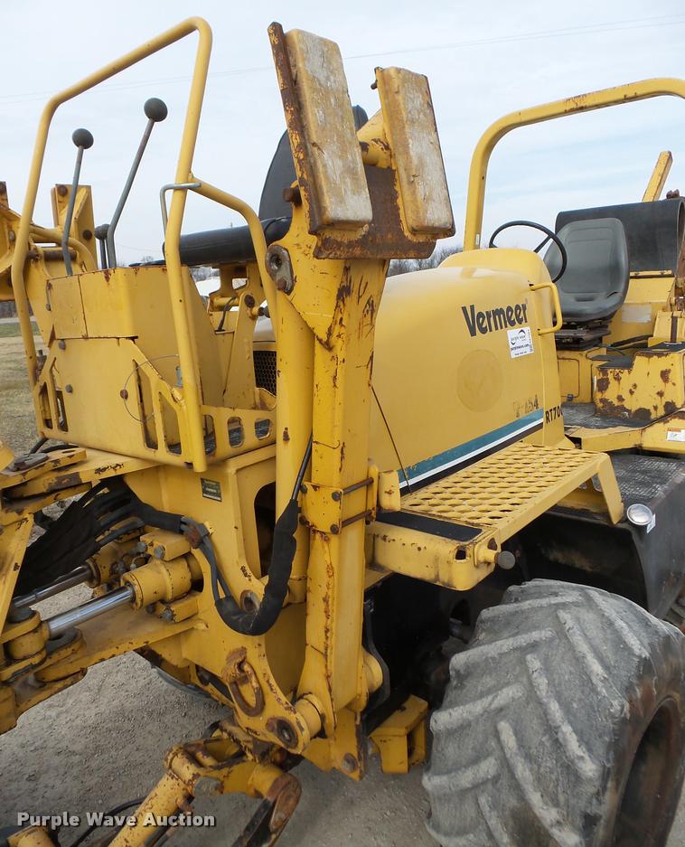 image for item DA7364 2000 Vermeer RT700 trencher