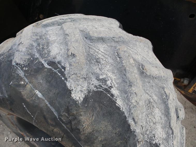 image for item DA7364 2000 Vermeer RT700 trencher