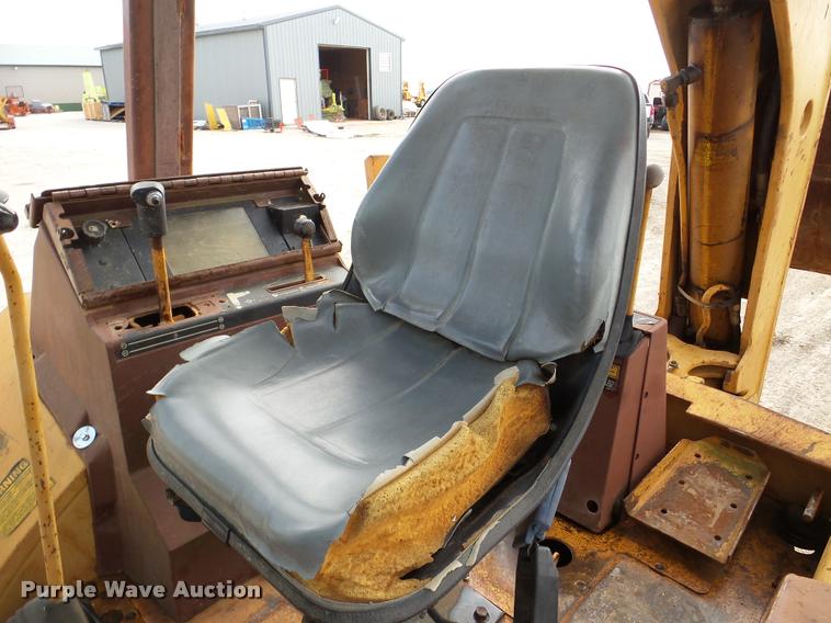 image for item DA7370 1991 Case 580 Super K backhoe