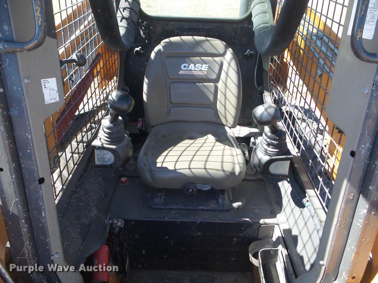 image for item DA7731 2012 Case SR220 skid steer