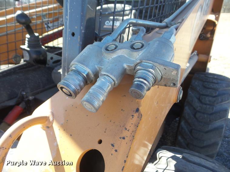 image for item DA7731 2012 Case SR220 skid steer