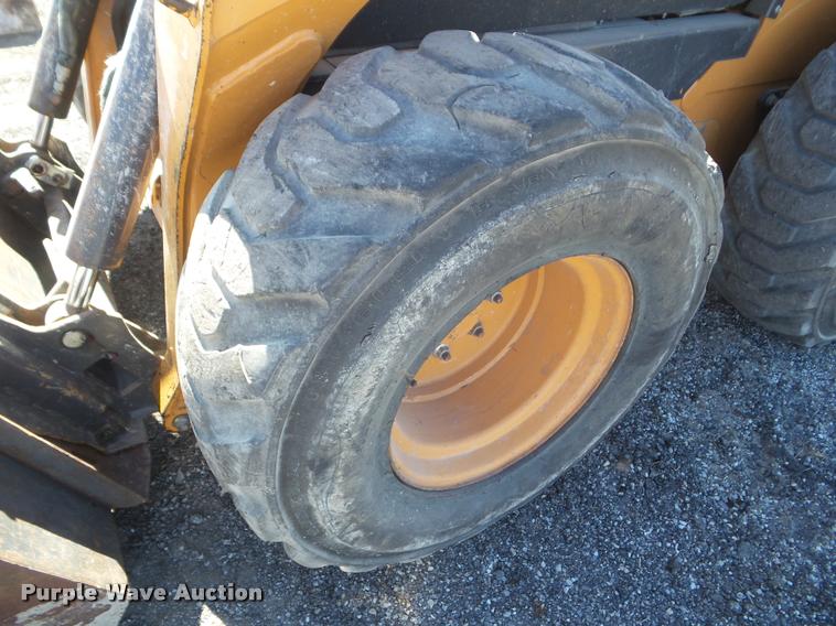 image for item DA7731 2012 Case SR220 skid steer