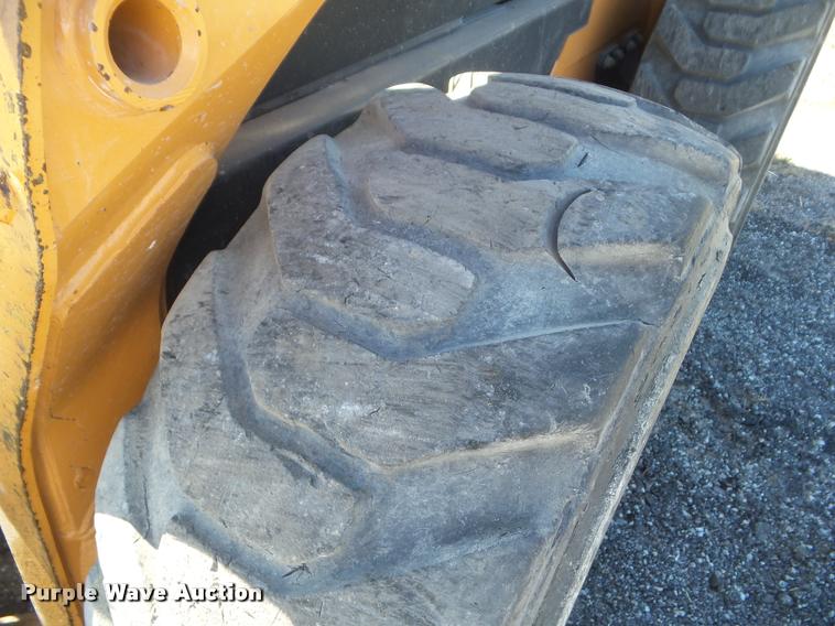 image for item DA7731 2012 Case SR220 skid steer