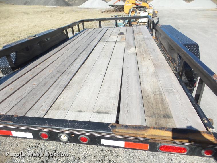 image for item DA7734 2014 Lamar utility trailer