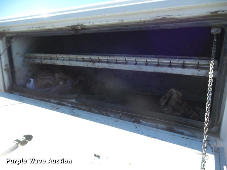 image for item DA7736 1996 Ford F450 Super Duty utility truck