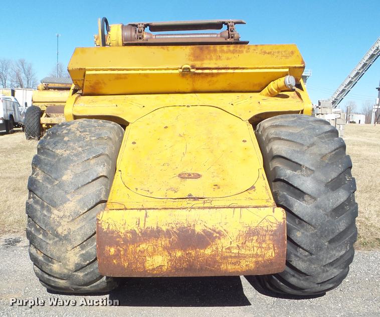 image for item DA7738 1970 Caterpillar 613 elevating scraper