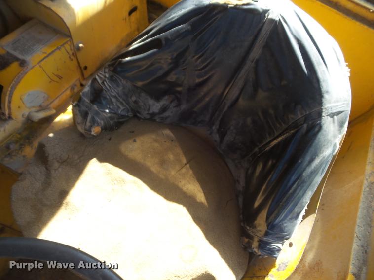 image for item DA7738 1970 Caterpillar 613 elevating scraper