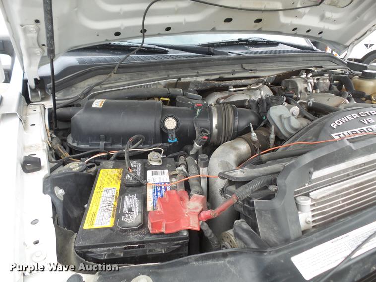 image for item DB0663 2008 Ford F550 Super Duty service truck with crane