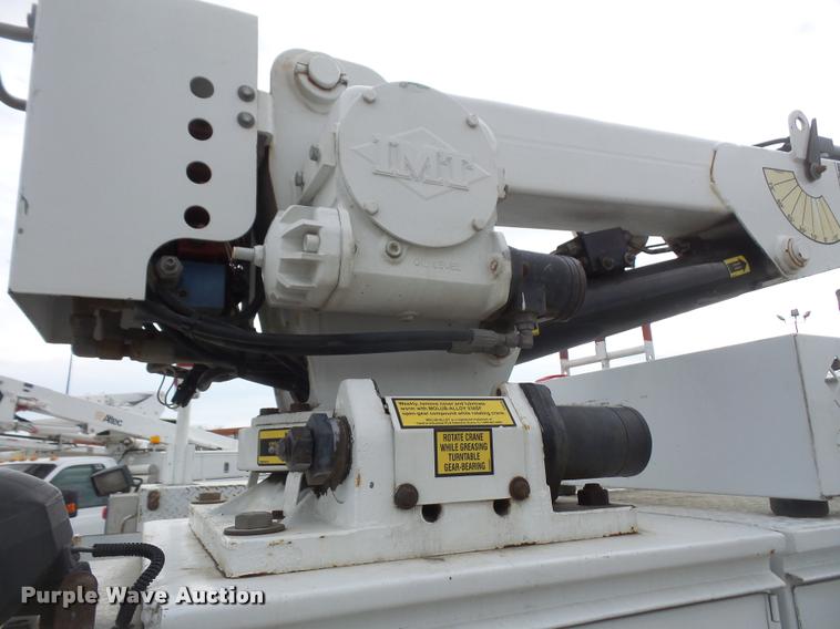 image for item DB0663 2008 Ford F550 Super Duty service truck with crane