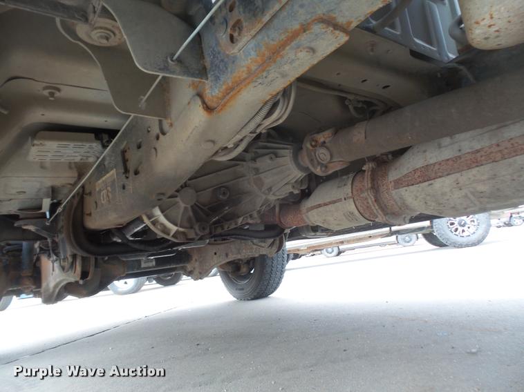 image for item DB0663 2008 Ford F550 Super Duty service truck with crane