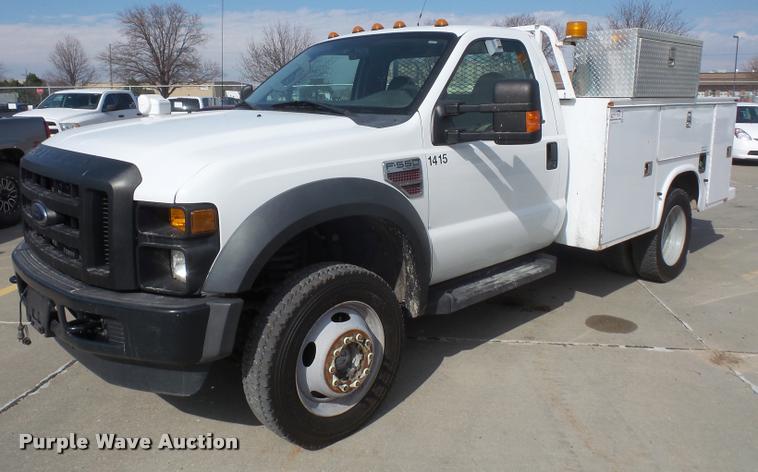 image for item DB0667 2008 Ford F550 Super Duty utility truck