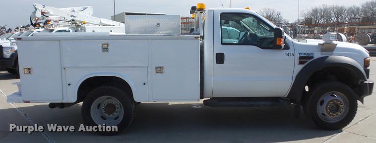 image for item DB0667 2008 Ford F550 Super Duty utility truck