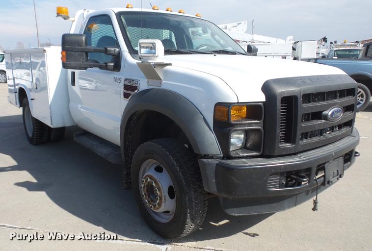 image for item DB0667 2008 Ford F550 Super Duty utility truck