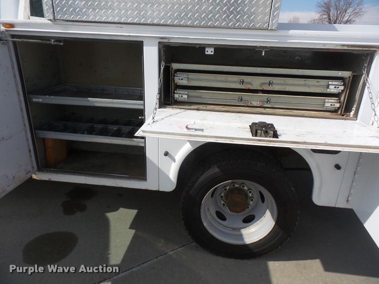 image for item DB0667 2008 Ford F550 Super Duty utility truck