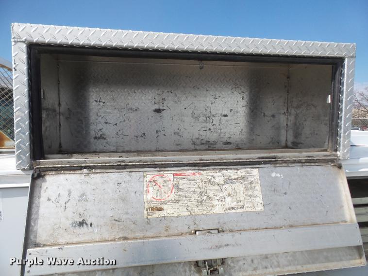 image for item DB0667 2008 Ford F550 Super Duty utility truck