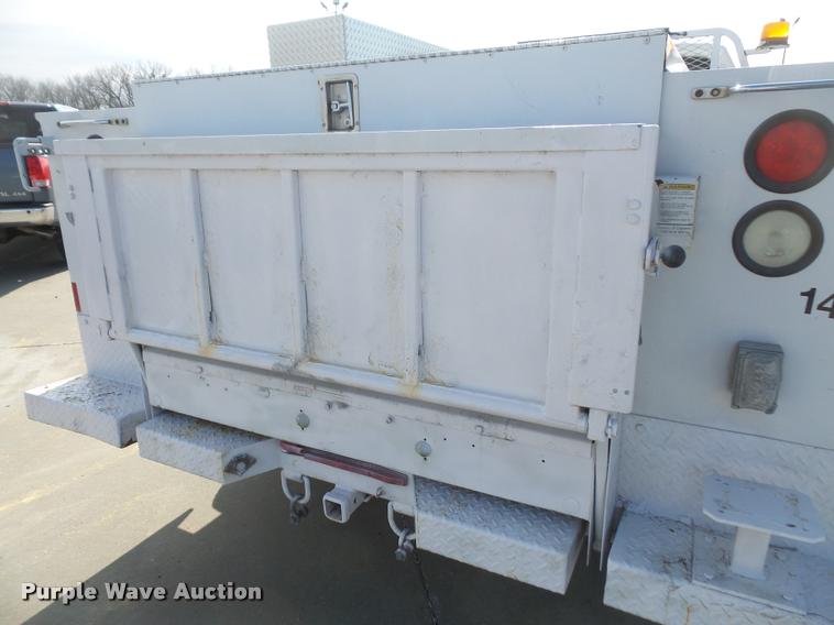 image for item DB0667 2008 Ford F550 Super Duty utility truck