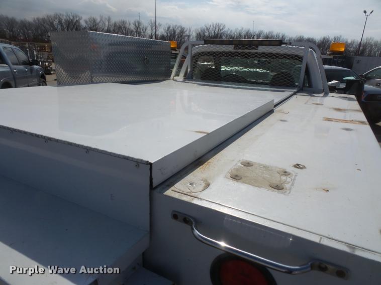 image for item DB0667 2008 Ford F550 Super Duty utility truck