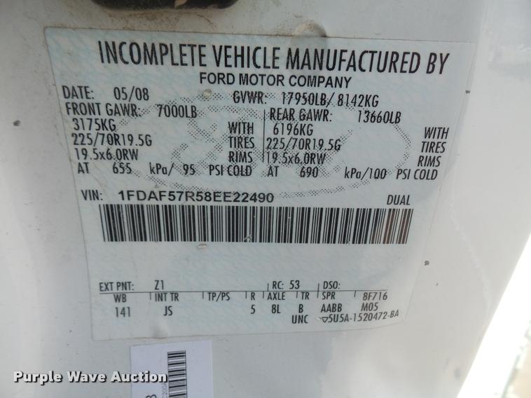 image for item DB0667 2008 Ford F550 Super Duty utility truck