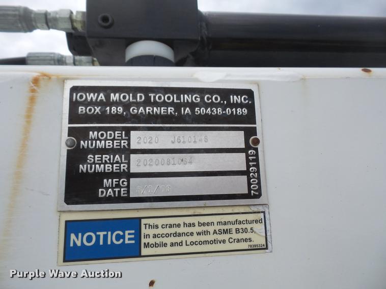 image for item DB0679 2008 Ford F550 Super Duty utility truck with crane