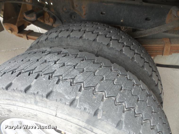 image for item DB0679 2008 Ford F550 Super Duty utility truck with crane