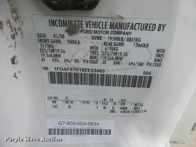 image for item DB0679 2008 Ford F550 Super Duty utility truck with crane