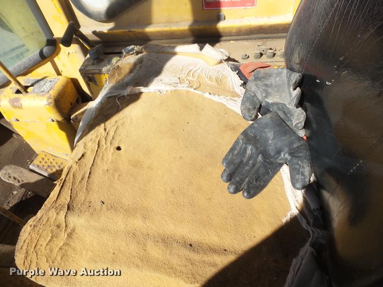 image for item DB0694 1973 Caterpillar 225 excavator