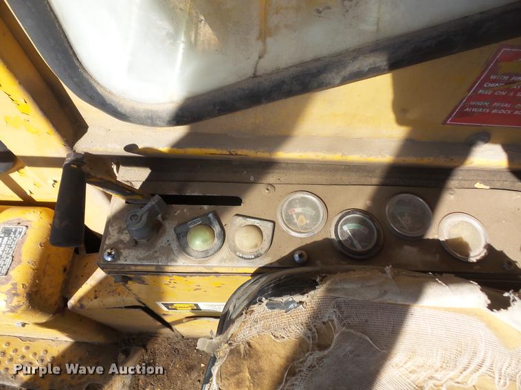 image for item DB0694 1973 Caterpillar 225 excavator