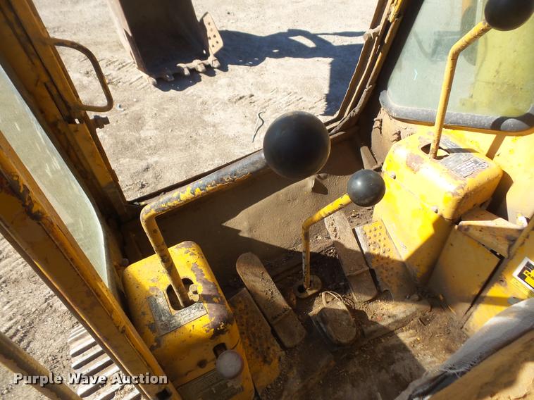 image for item DB0694 1973 Caterpillar 225 excavator