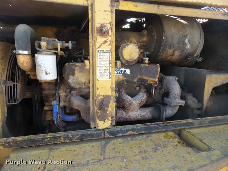 image for item DB0694 1973 Caterpillar 225 excavator