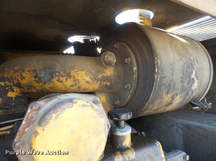 image for item DB0694 1973 Caterpillar 225 excavator