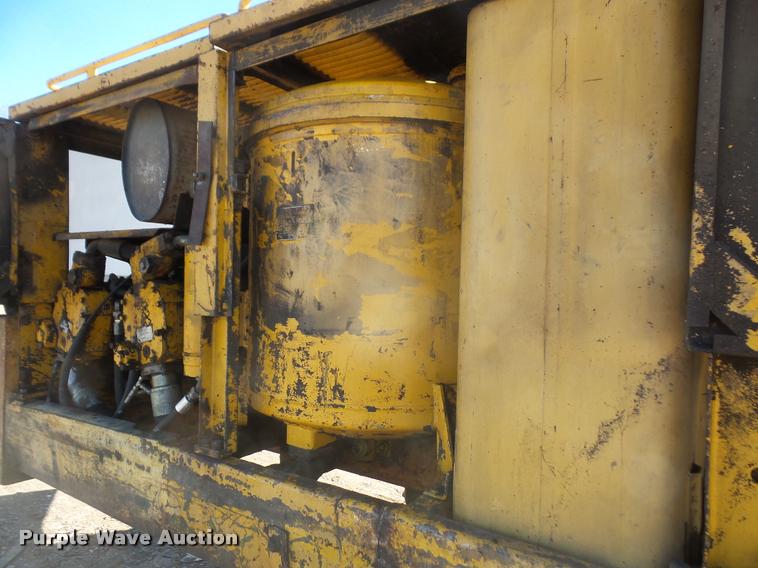 image for item DB0694 1973 Caterpillar 225 excavator