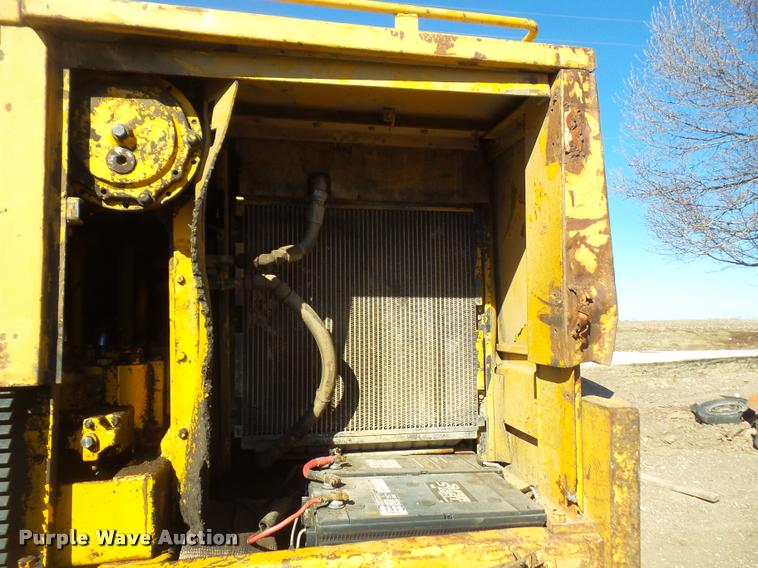 image for item DB0694 1973 Caterpillar 225 excavator