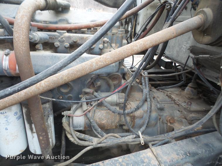 image for item DB0742 1985 Mack R700K truck with William LDH40 hole digger drill rig