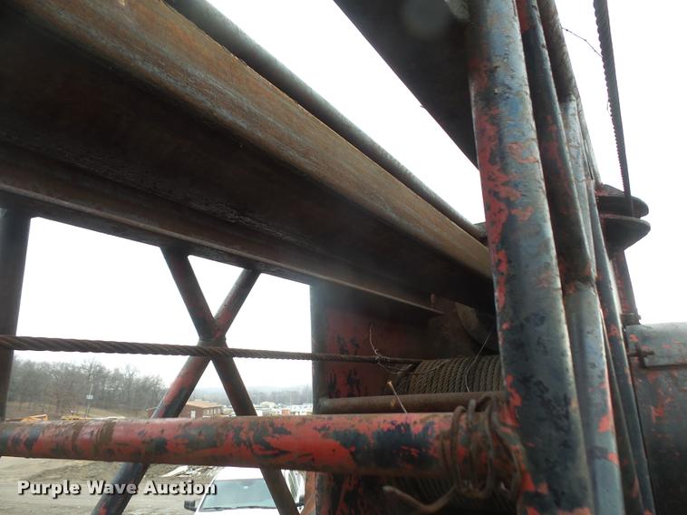 image for item DB0742 1985 Mack R700K truck with William LDH40 hole digger drill rig