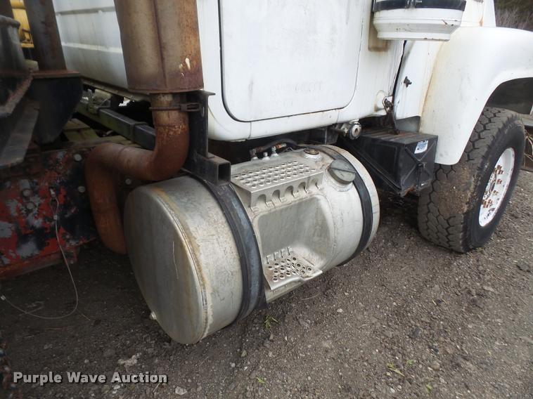 image for item DB0742 1985 Mack R700K truck with William LDH40 hole digger drill rig